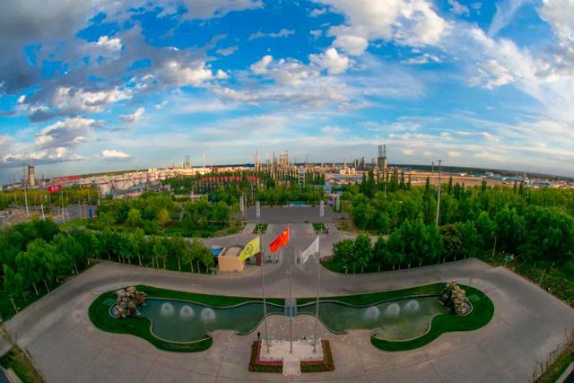 塔河煉化景觀(guān)